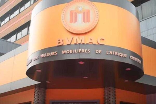 Cameroun – Scandale à la BVMAC : Le DAF Elouna Jean Sylvestre victime d’une machination scandaleuse orchestrée par Louis Banga Ntolo !
