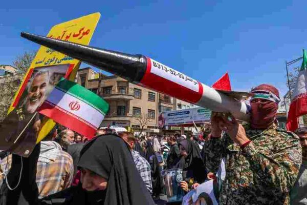 Alerte mondiale : L’Iran lance une attaque de drones massive contre Israël