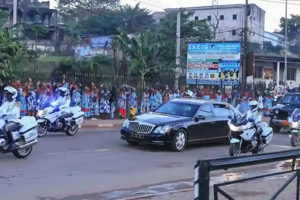 Cameroun : Le retour royal de Paul Biya cache un secret troublant ! 👑