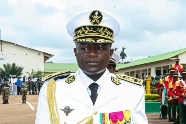 Cameroun : La colère de Paul BIYA s’abat sur le Contre-Amiral Fouda  !