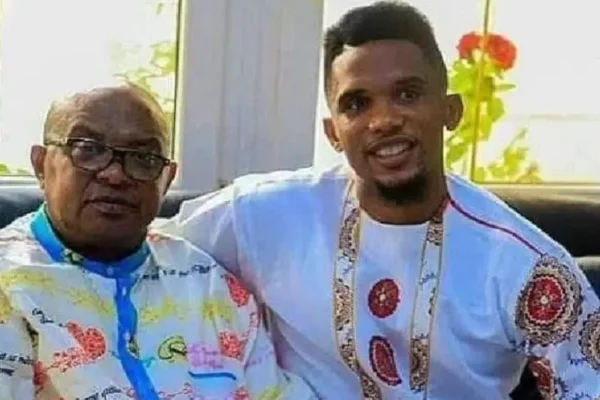 Cameroun : Un dernier hommage à David Eto’o – Le patriarche devient Officier !