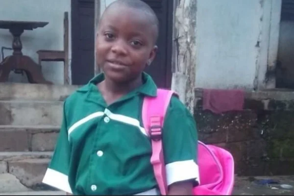 Tragédie au Cameroun : Une élève de 10 ans meurt brutalement au Lycée de Deido