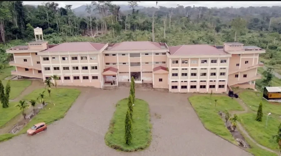 Université d Ebolowa