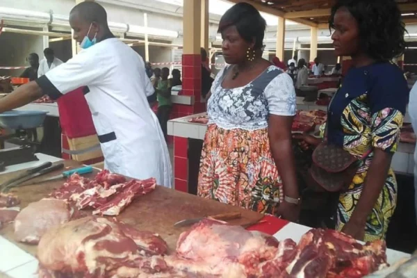 Cameroun : Alerte sanitaire à Bertoua, la viande de porc sous haute surveillance