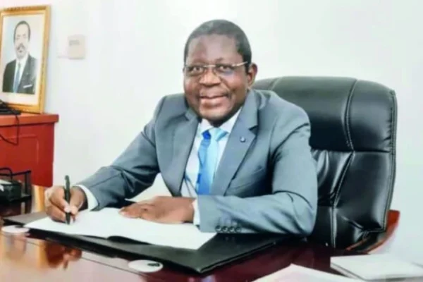 Cameroun : Obsèques officielles – ABOUEM A TCHOYI honoré à Kiki !