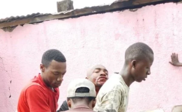 Cameroun : Une gardienne de prison tabasse sauvagement son mari !