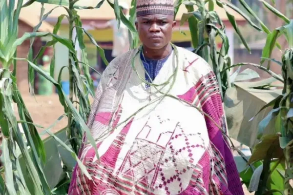 Cameroun : SM Monfon Adamou Petouonchi couronné dans la splendeur ancestrale