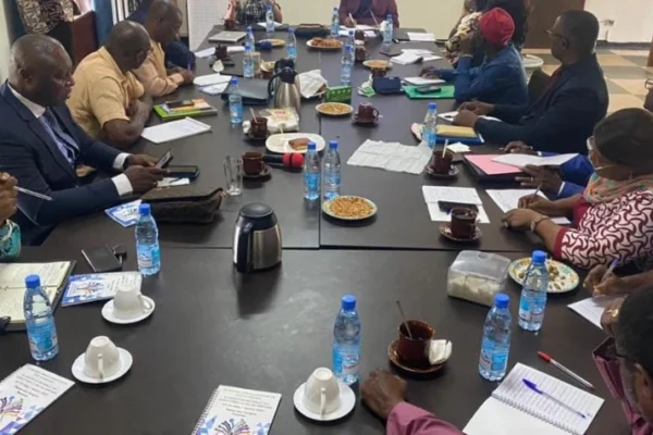 Élections 2025 au Cameroun : Les syndicats lancent un appel urgent à la mobilisation électorale