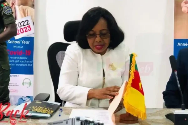 Scandale au Cameroun : Nalova Lyonga nomme son neveu de 2 ans d’expérience comme Inspecteur National