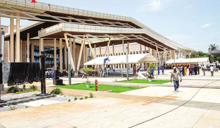 Palais de verre Paul Biya