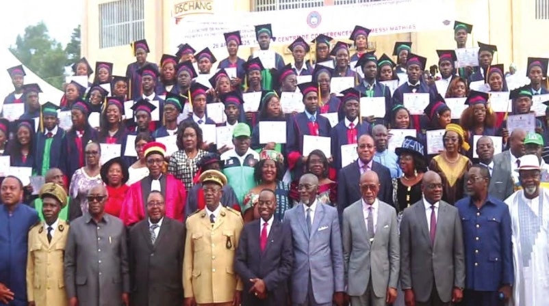 Université de Dschang médecins et pharmaciens