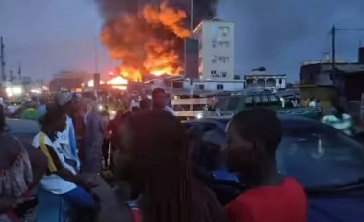 incendie Douala