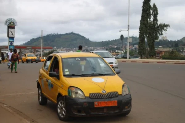 Cameroun : chauffeur de taxi assassiné avec une poudre toxique à Yaoundé [CHOC]