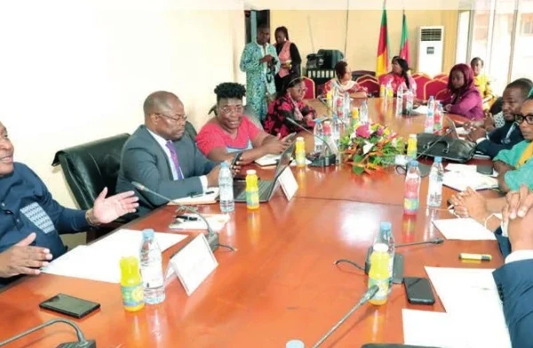 Contrôle de gestion Cameroun: Une mission spéciale des Finances au Mincom révèle des lacunes majeures et propose 5 réformes urgentes