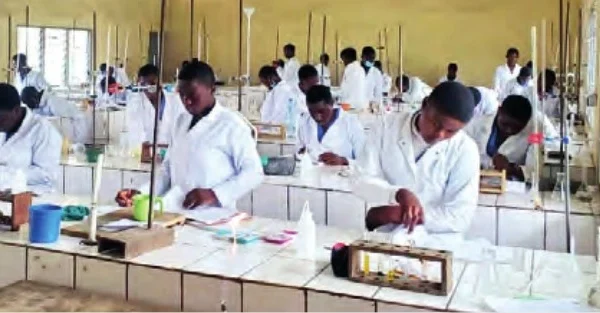 Examens Cameroun: première journée des épreuves pratiques du GCE 2025 se déroule sans incident majeur