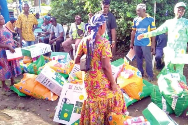 Production maïs Cameroun : 50 agriculteurs reçoivent 2 millions FCFA d’appuis!