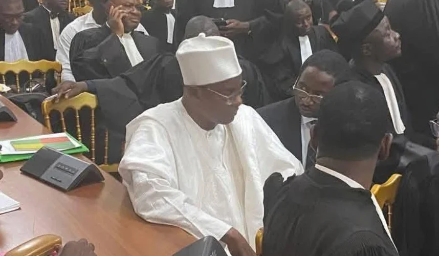 Maurice Kamto au conseil constitutionnel