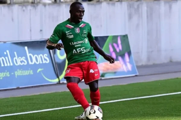 Cameroun – Hervaine Moukam accuse : 10 000 € exigés pour rejoindre les Lions Indomptables !