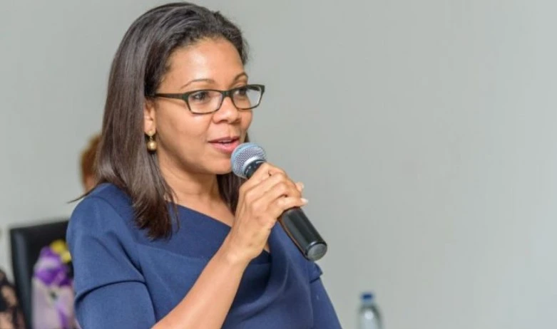 Rebecca Enonchong ► Non à une transition sous Biya Rebecca Enonchong ► Non à une transition sous Biya